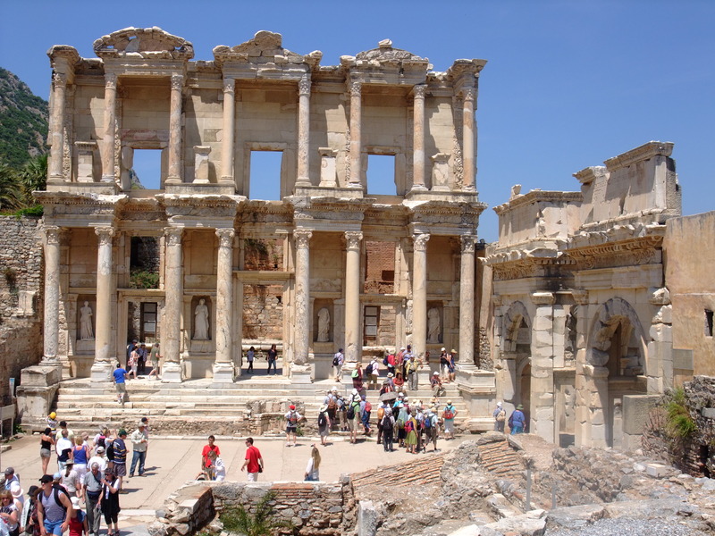 Bibliothek
                  von Ephesus