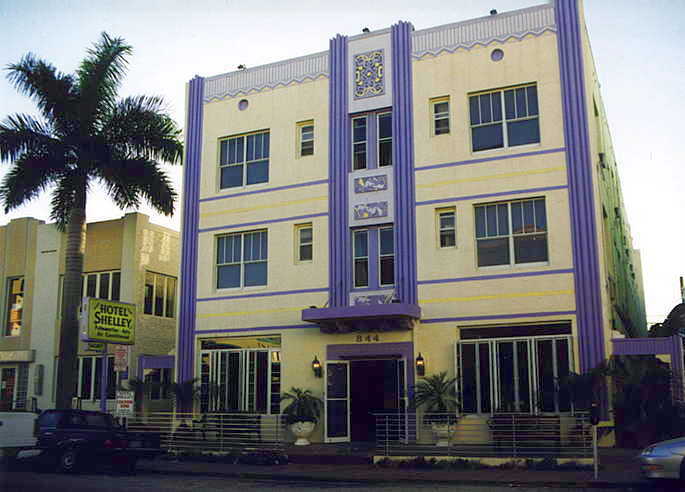 Art Deco in Miami
                Beach