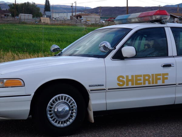 Strohpuppen Sheriff